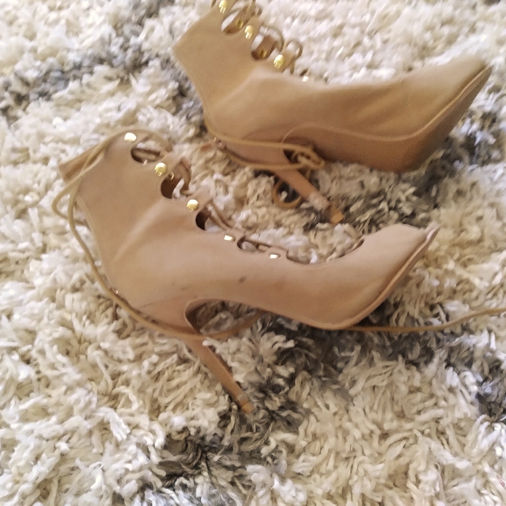 Tan heels